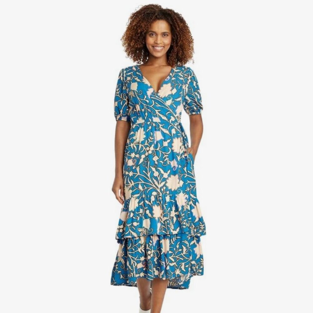 NWT Target Knox Rose Short Sleeve Wrap Dress Blue Floral Size M